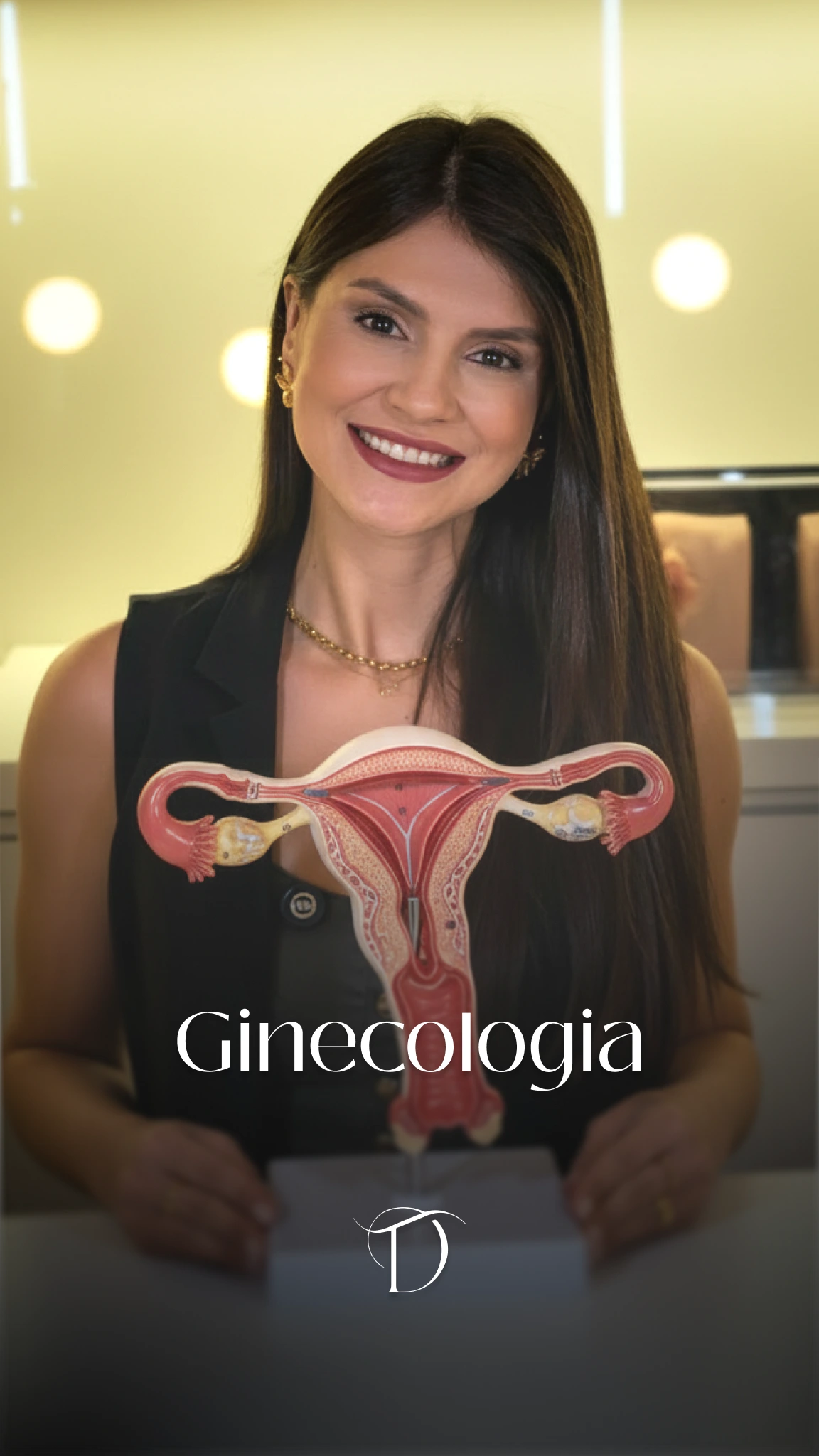 Dra. Danielle explicando os cuidados ginecológicos